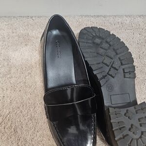 Old Navy Glossy Black Women's Flats
